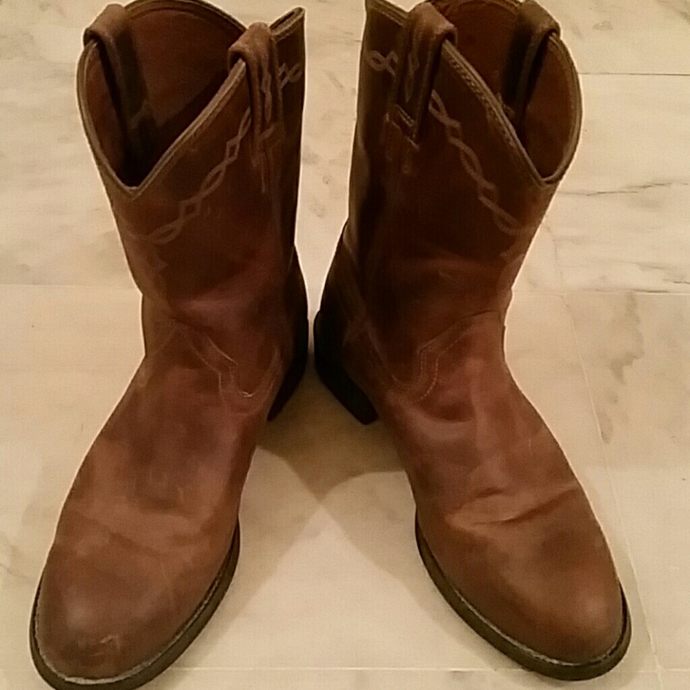 Arial Boots